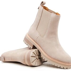 Women’s crown vintage chelsea boots